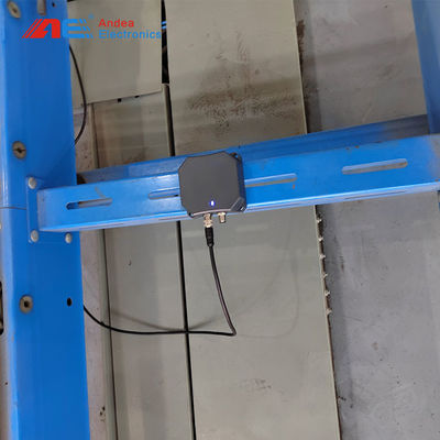 लंबी दूरी UHF आरएफआईडी एकीकृत रीडर RS232 RS485 टीसीपी रीड रेंज के साथ 0-3 मीटर